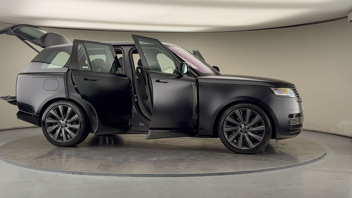 More views of Land Rover Range Rover