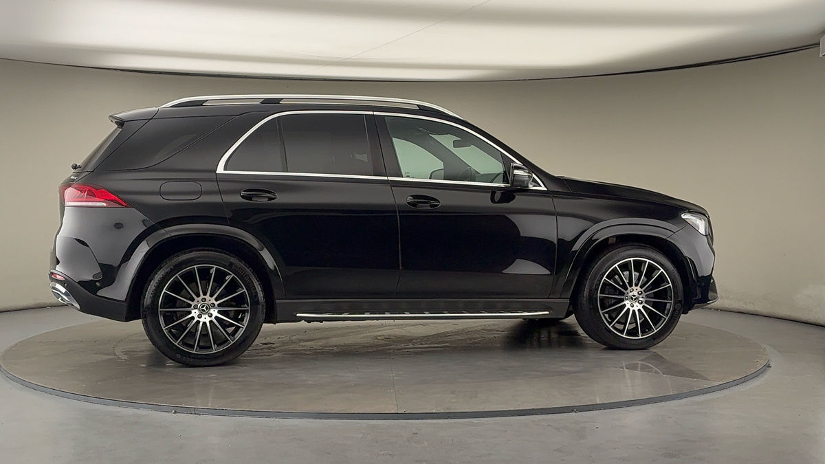 More views of Mercedes-Benz GLE