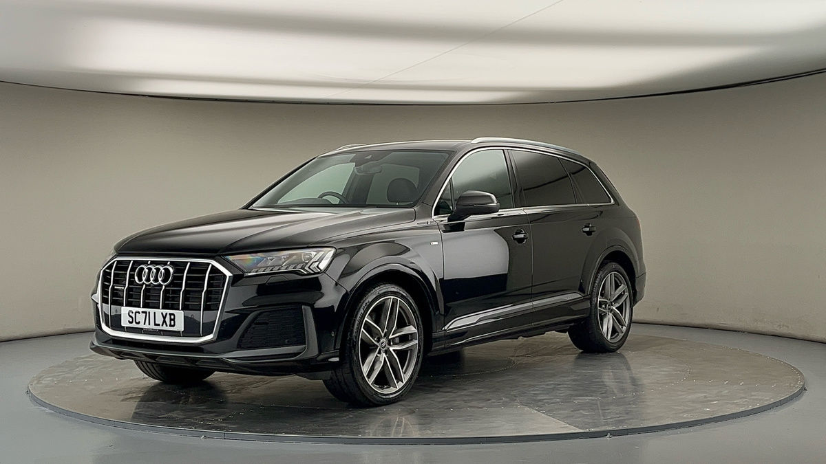More views of Audi Q7