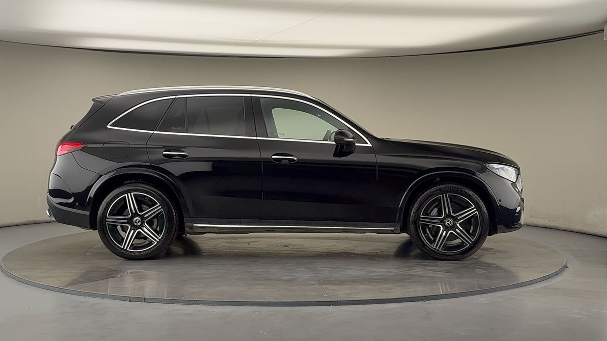Mercedes-Benz GLC Image 16