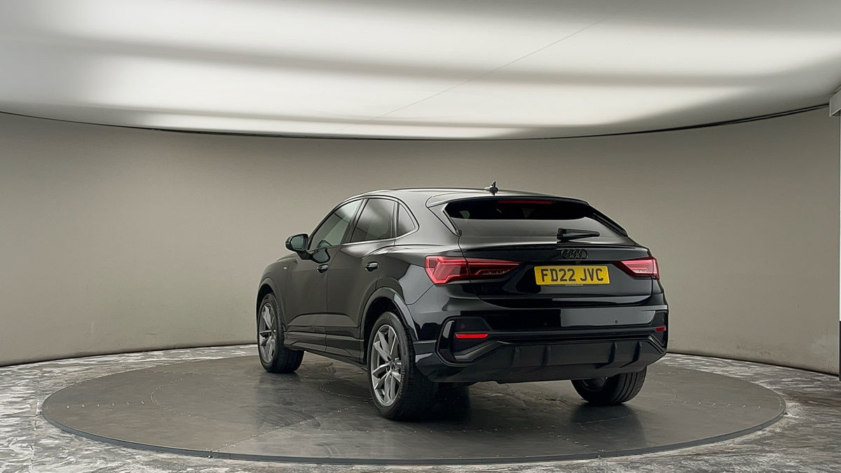 More views of Audi Q3