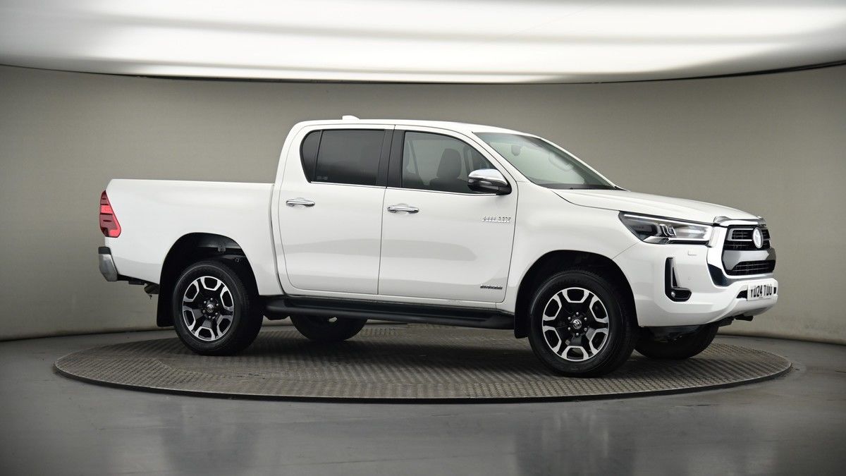 Toyota Hilux Image 6