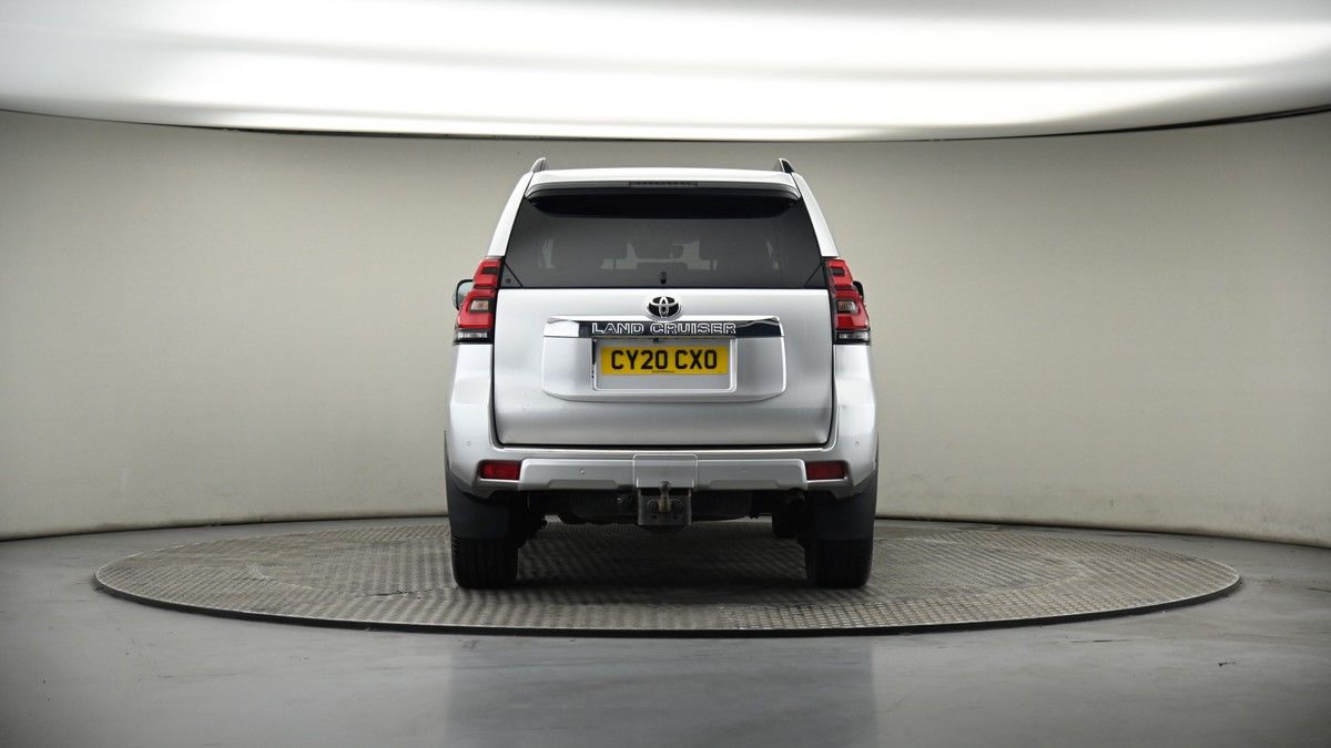 Toyota Land Cruiser Image 16