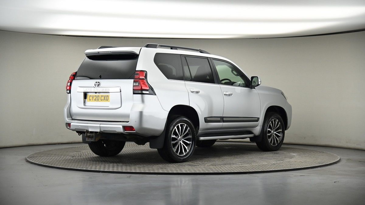 Toyota Land Cruiser Image 6