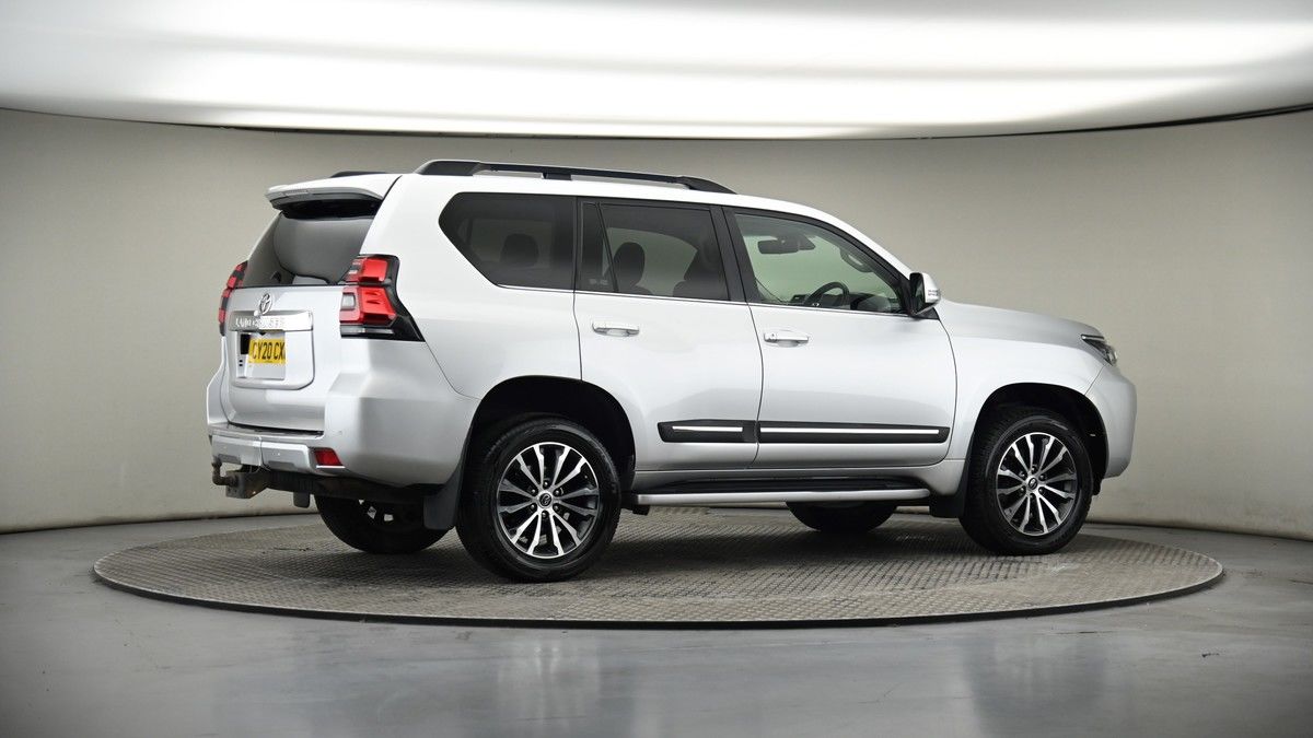 More views of Toyota Land Cruiser