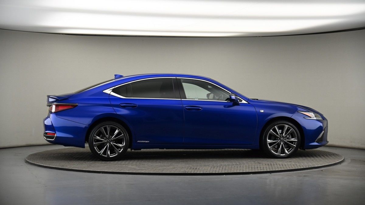 More views of Lexus ES