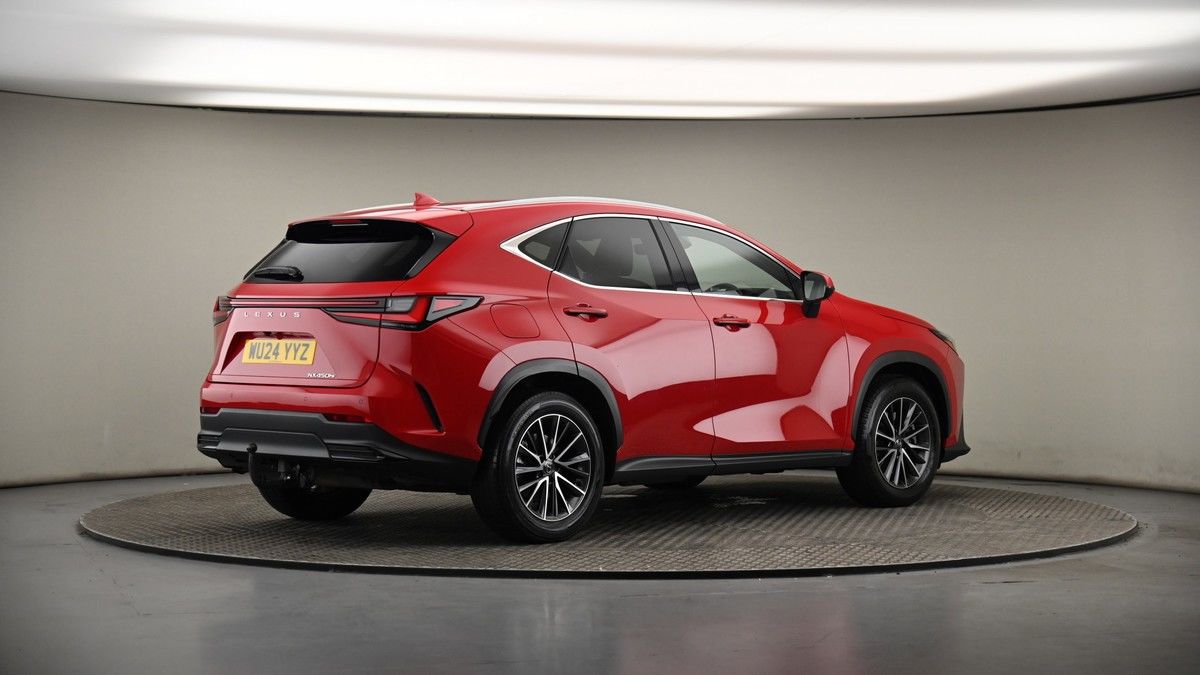 Lexus NX Image 7