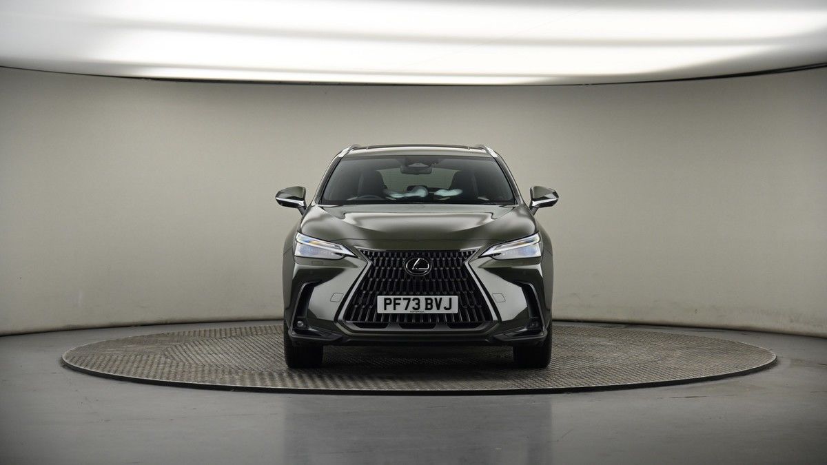 Lexus NX Image 18