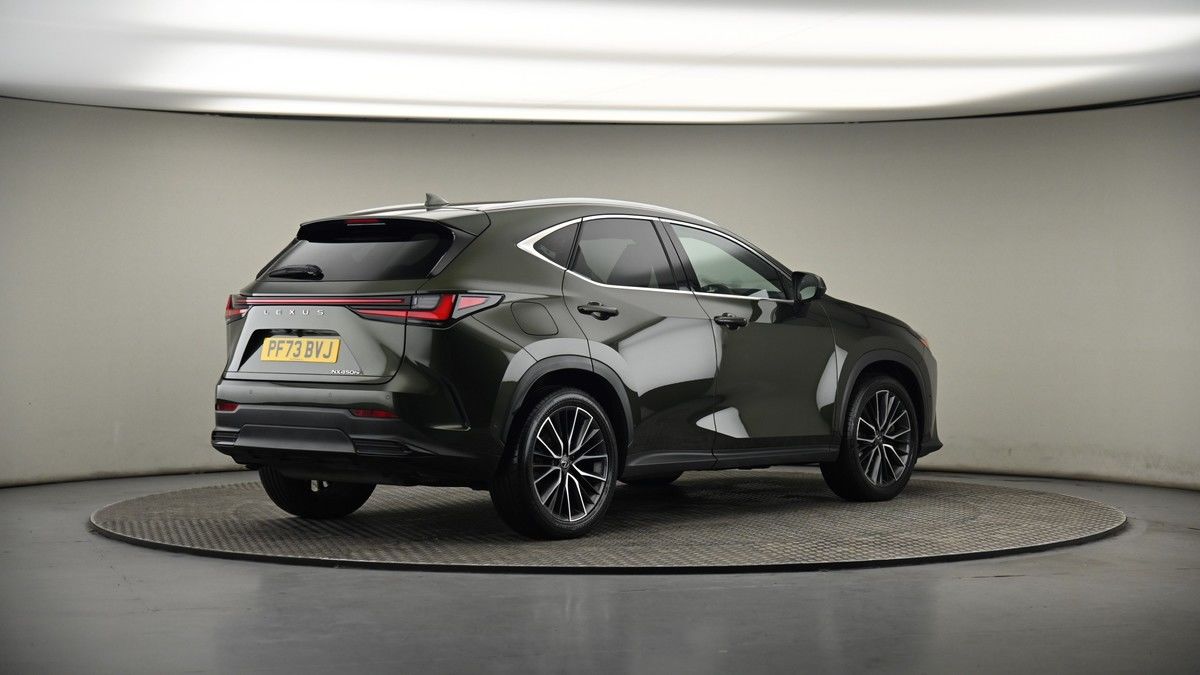 Lexus NX Image 7