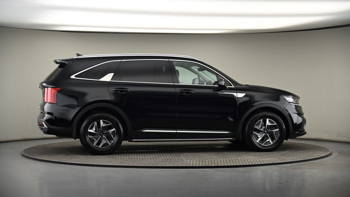 More views of Kia Sorento