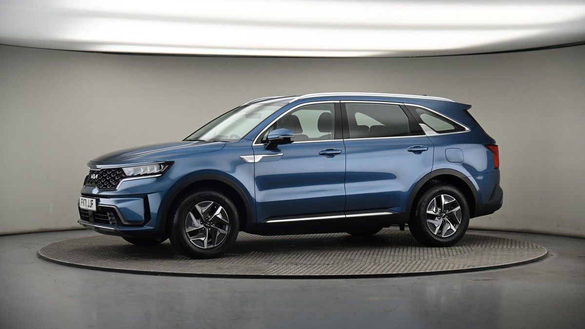 More views of Kia Sorento