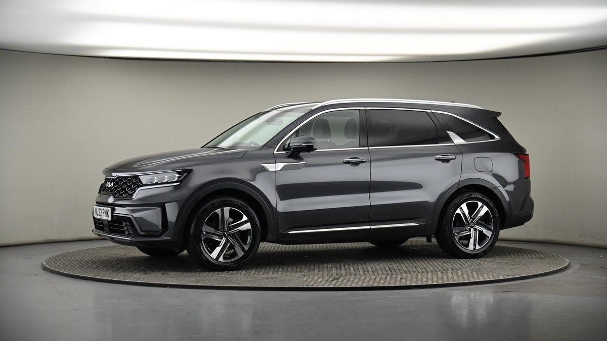 More views of Kia Sorento