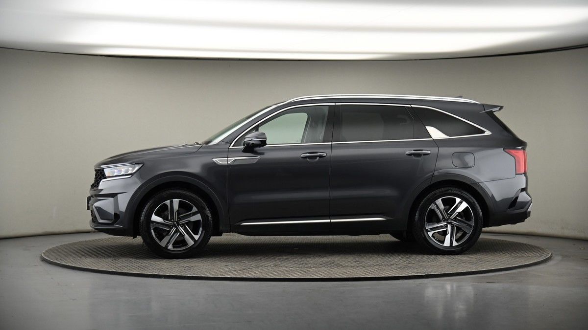 More views of Kia Sorento