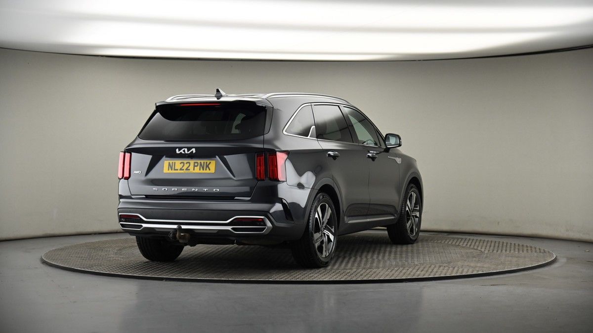 More views of Kia Sorento