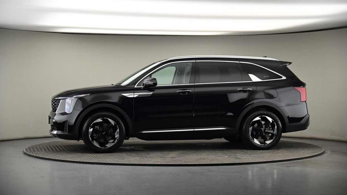More views of Kia Sorento