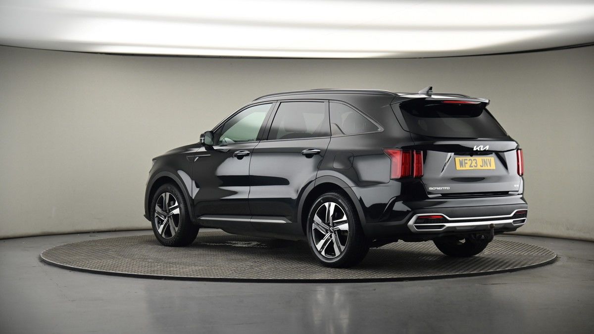 More views of Kia Sorento