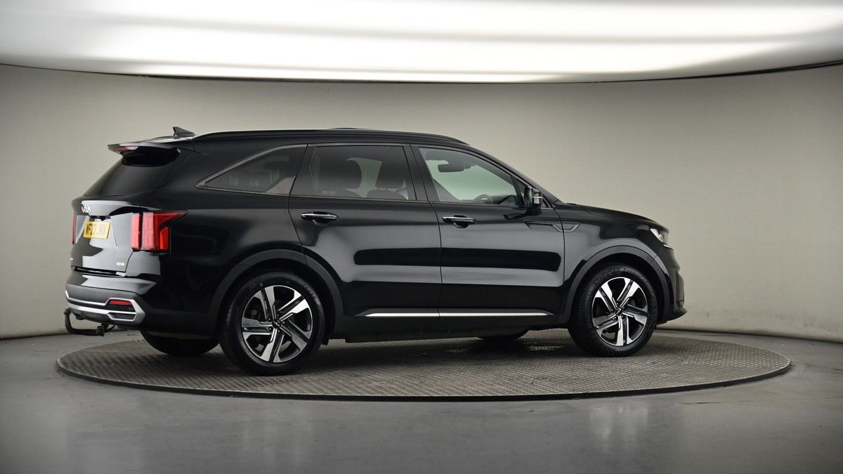 More views of Kia Sorento