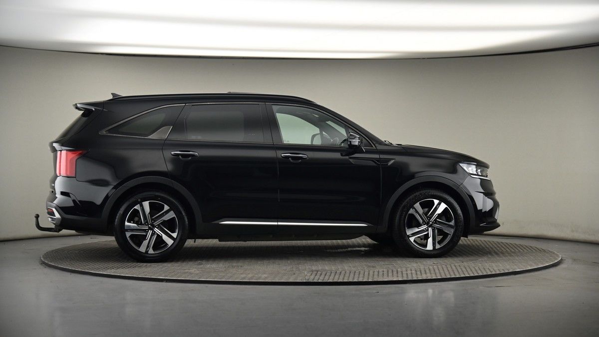 More views of Kia Sorento