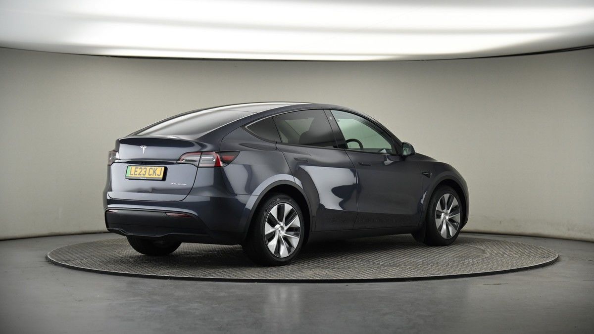 Tesla Model Y Image 7
