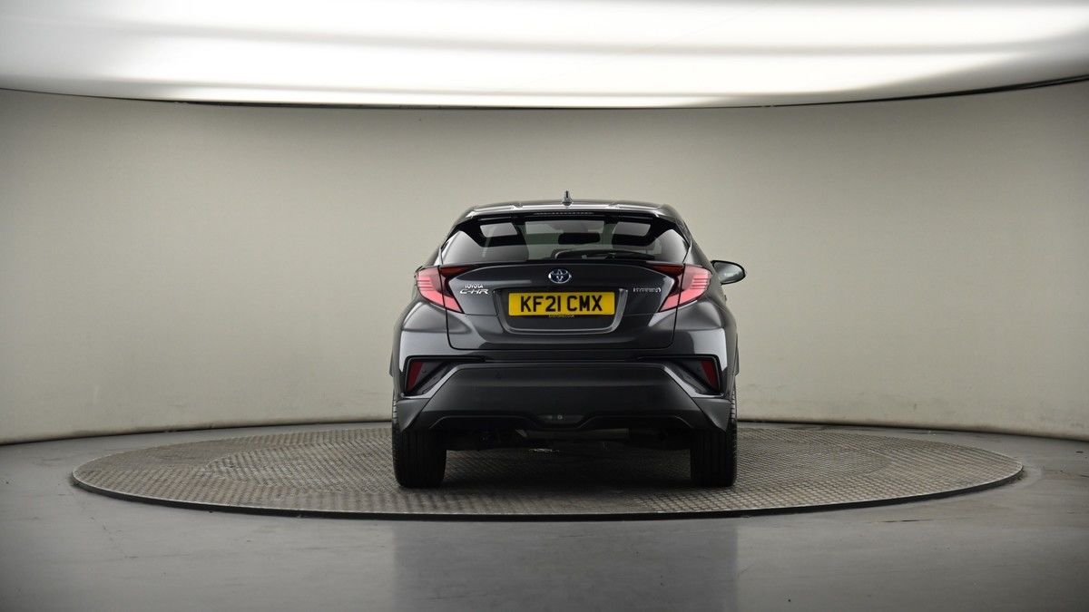 Toyota C-HR Image 17