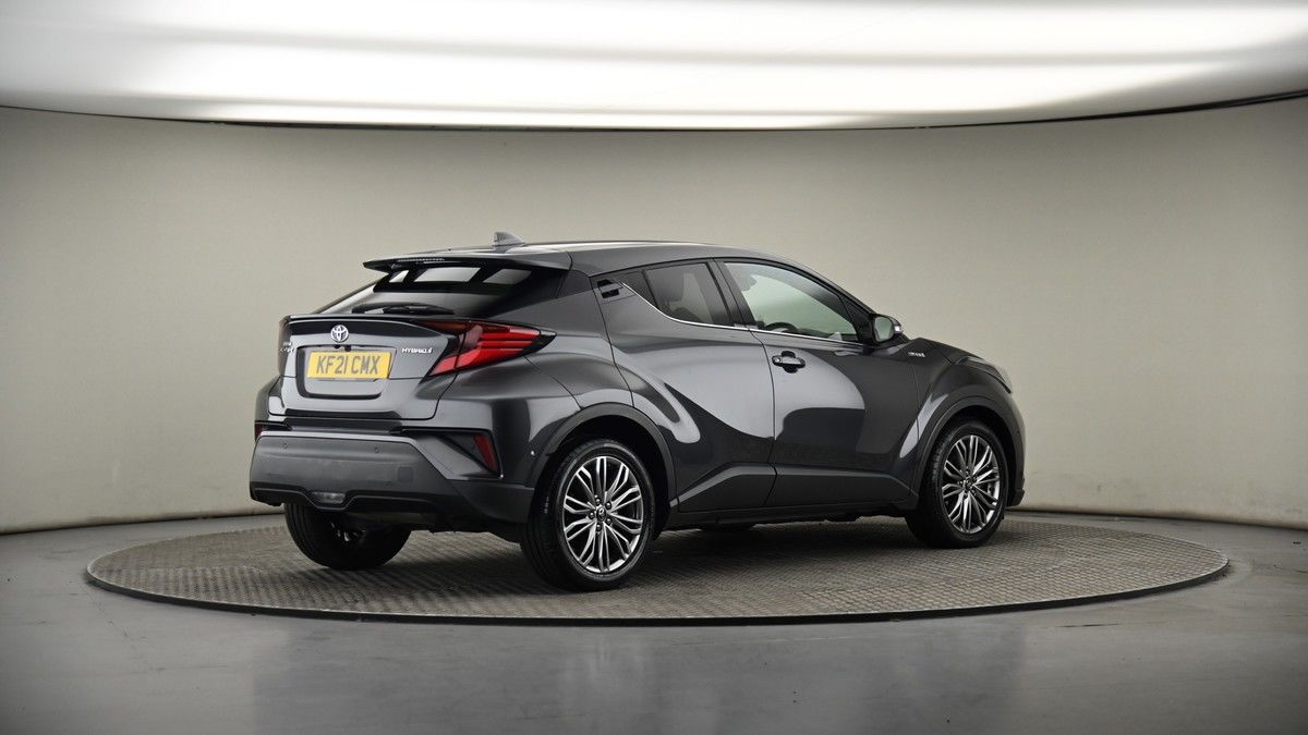 Toyota C-HR Image 7