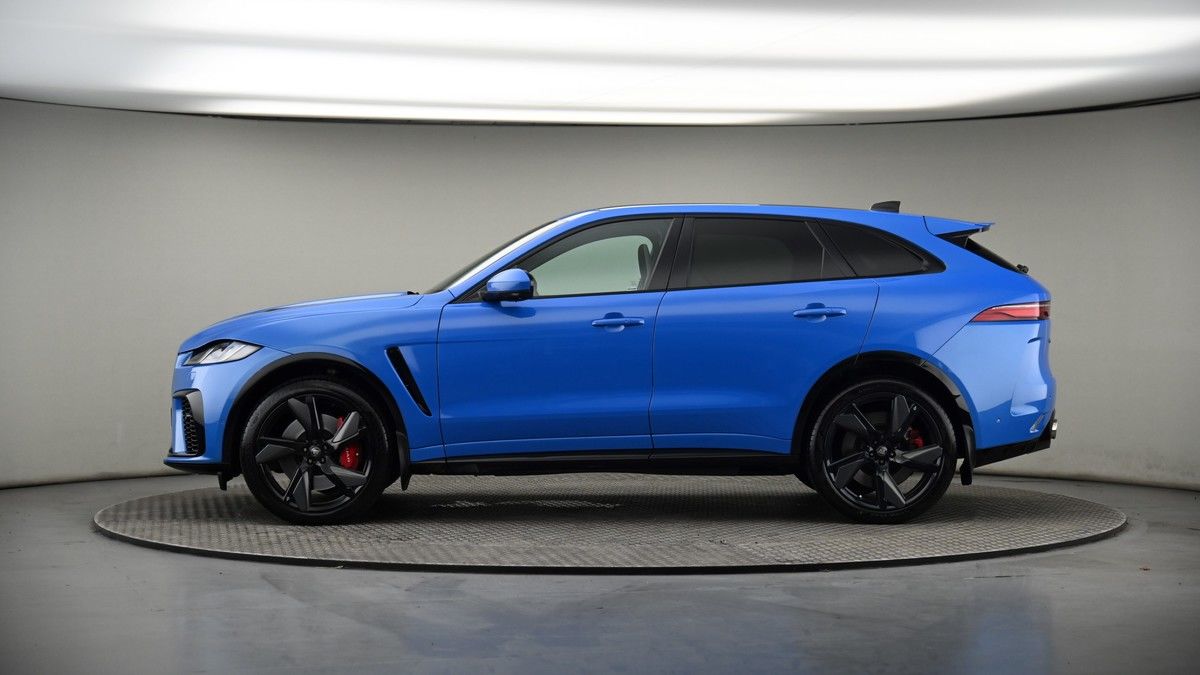 Jaguar F-PACE Image 19