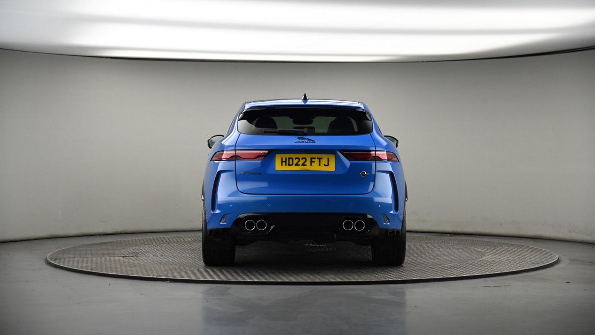 Jaguar F-PACE Image 17