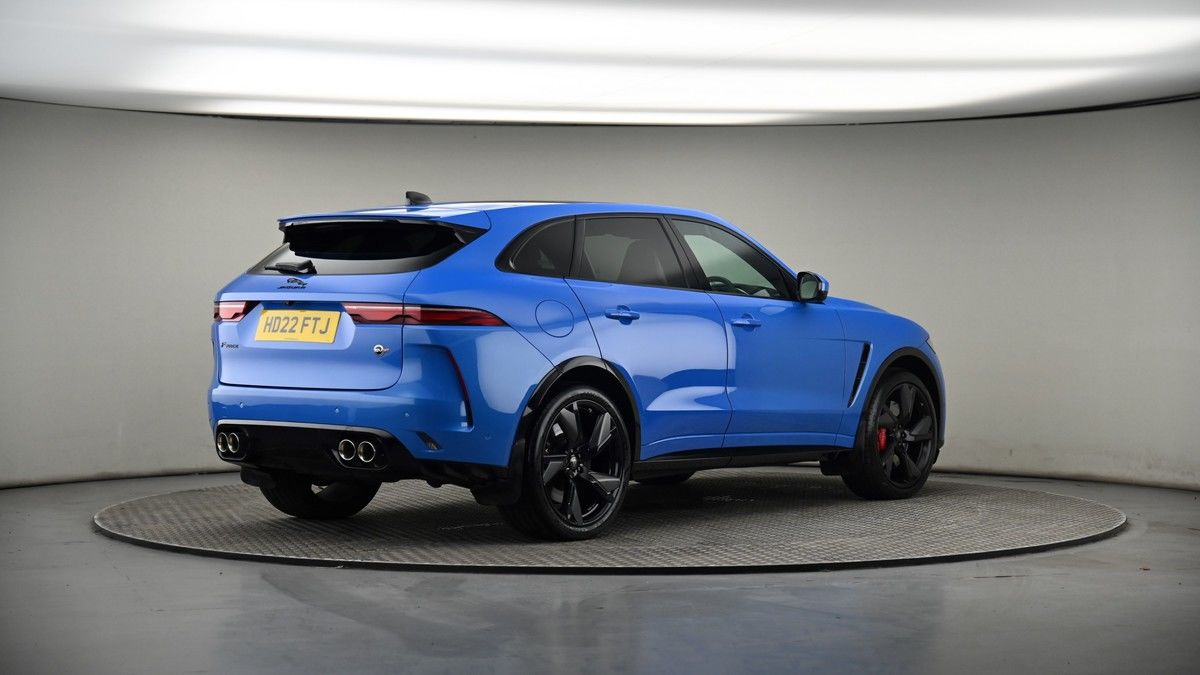 Jaguar F-PACE Image 7