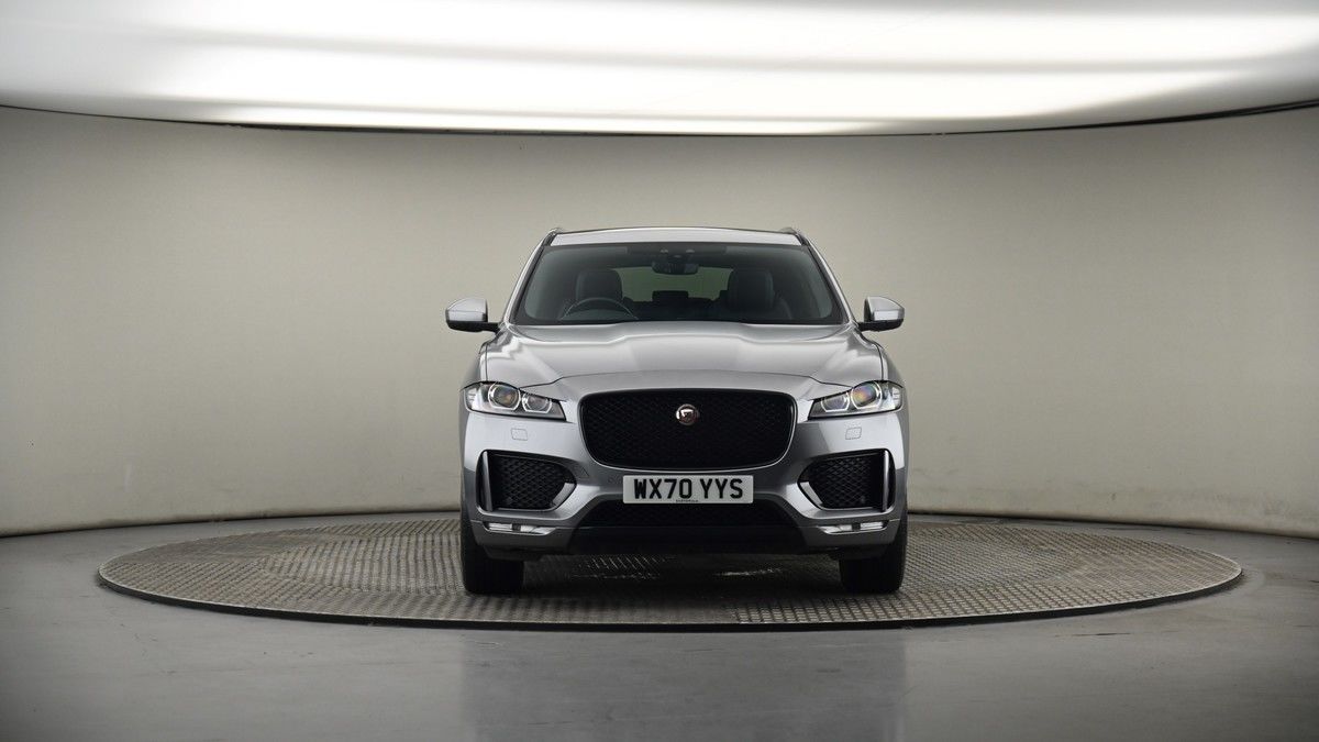 Jaguar F-PACE Image 18