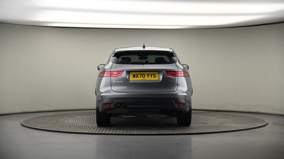 Jaguar F-PACE Image 17