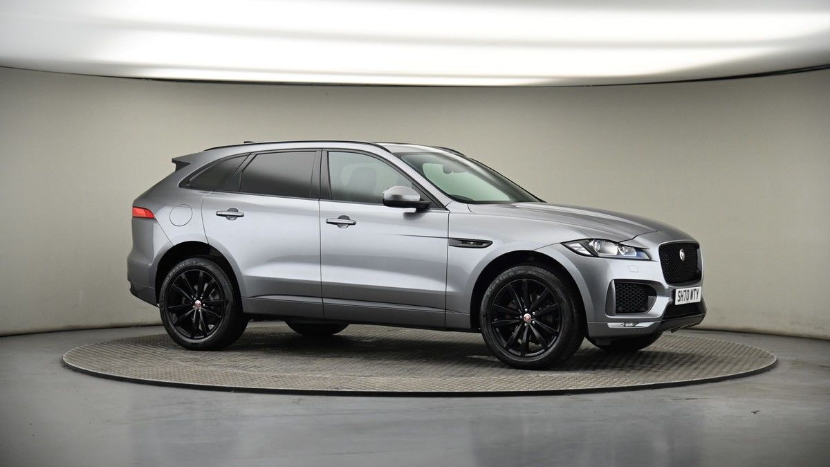 Jaguar F-PACE Image 6