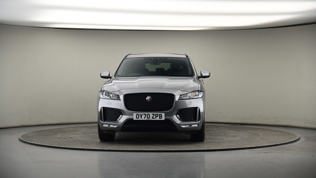 Jaguar F-PACE Image 18