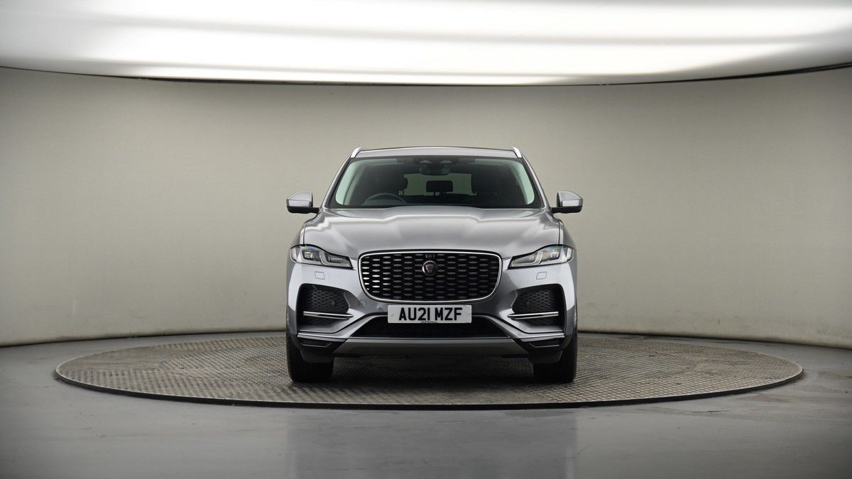 Jaguar F-PACE Image 35