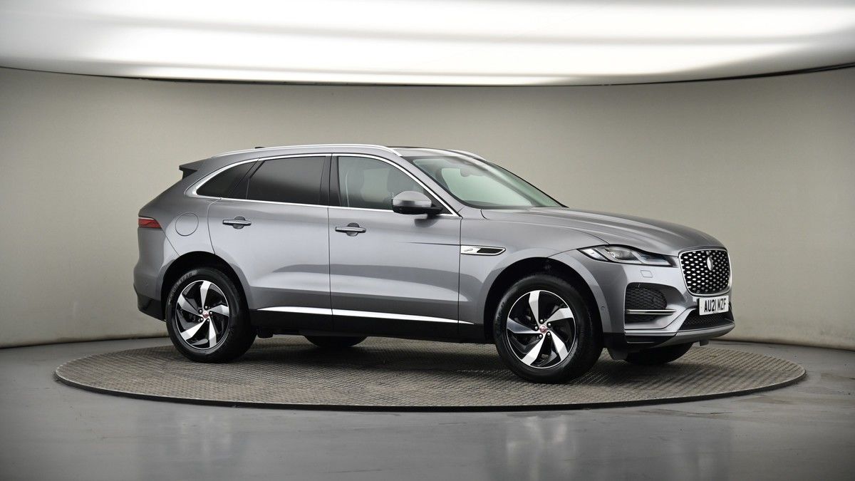 Jaguar F-PACE Image 11