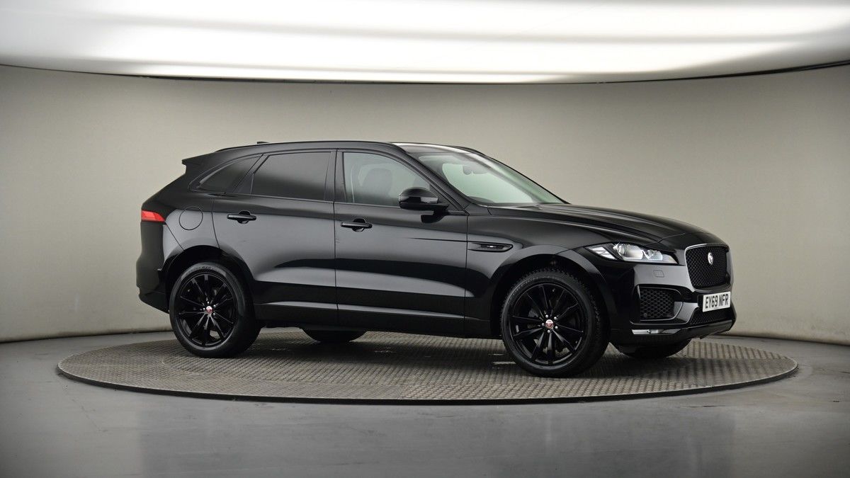 Jaguar F-PACE Image 6