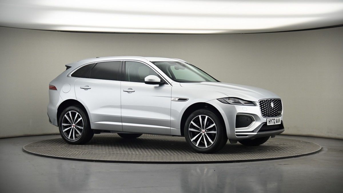 Jaguar F-PACE Image 6