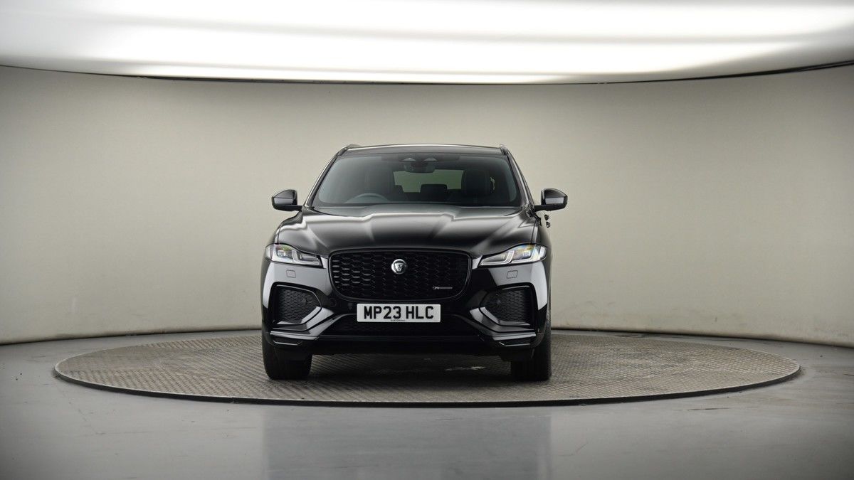 Jaguar F-PACE Image 18
