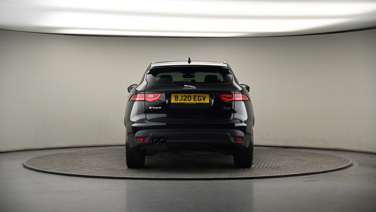 Jaguar F-PACE Image 17