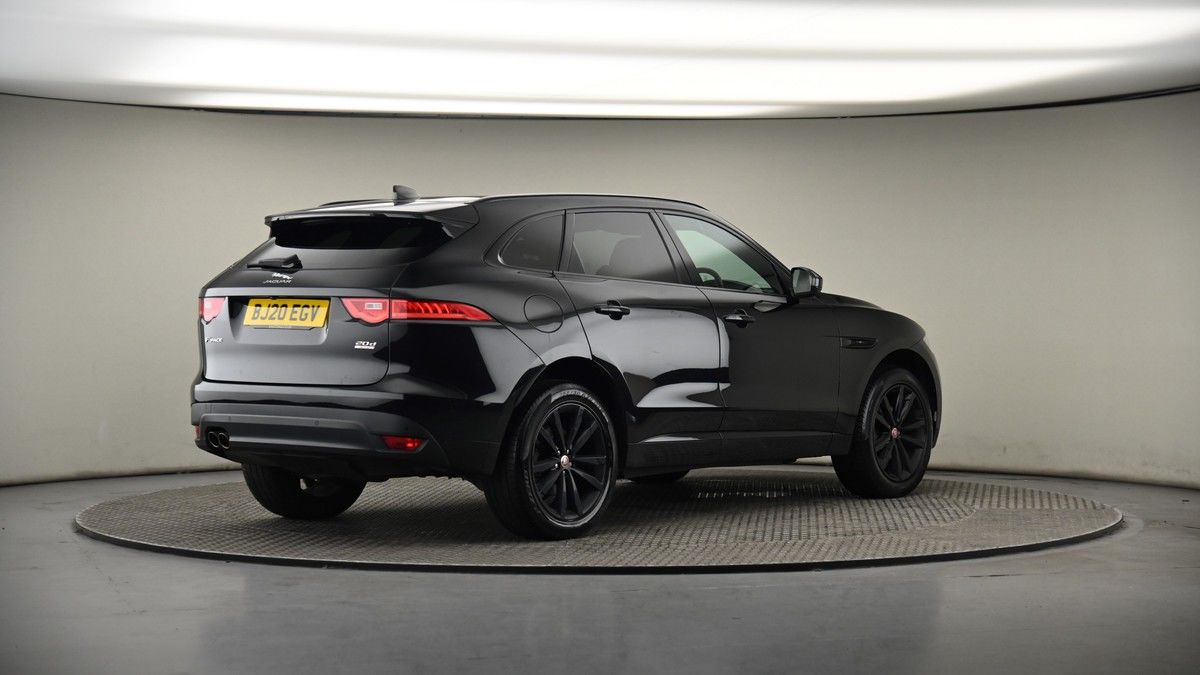 Jaguar F-PACE Image 7
