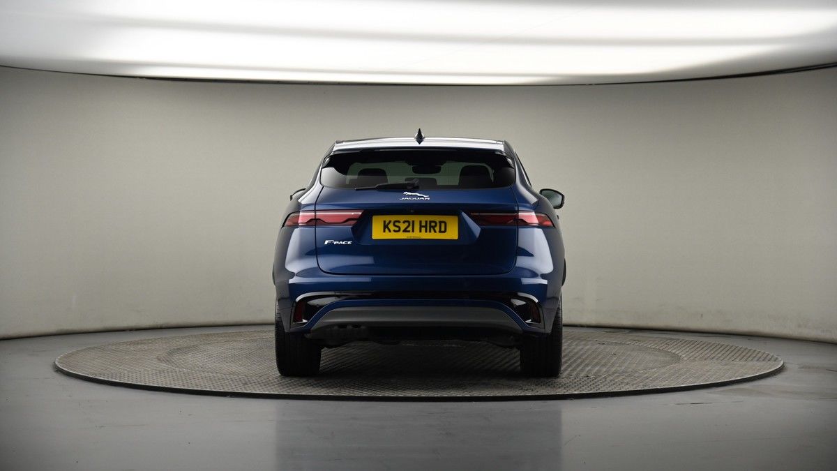 Jaguar F-PACE Image 33