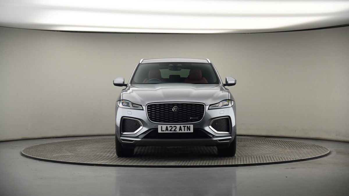 Jaguar F-PACE Image 17