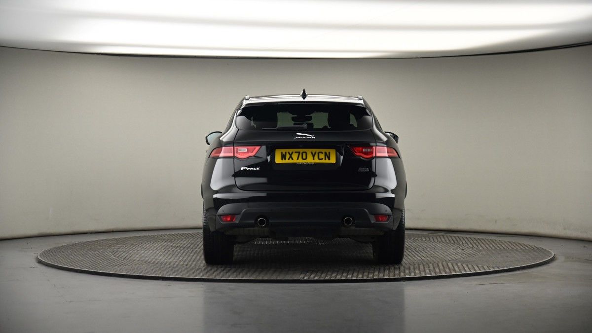Jaguar F-PACE Image 17