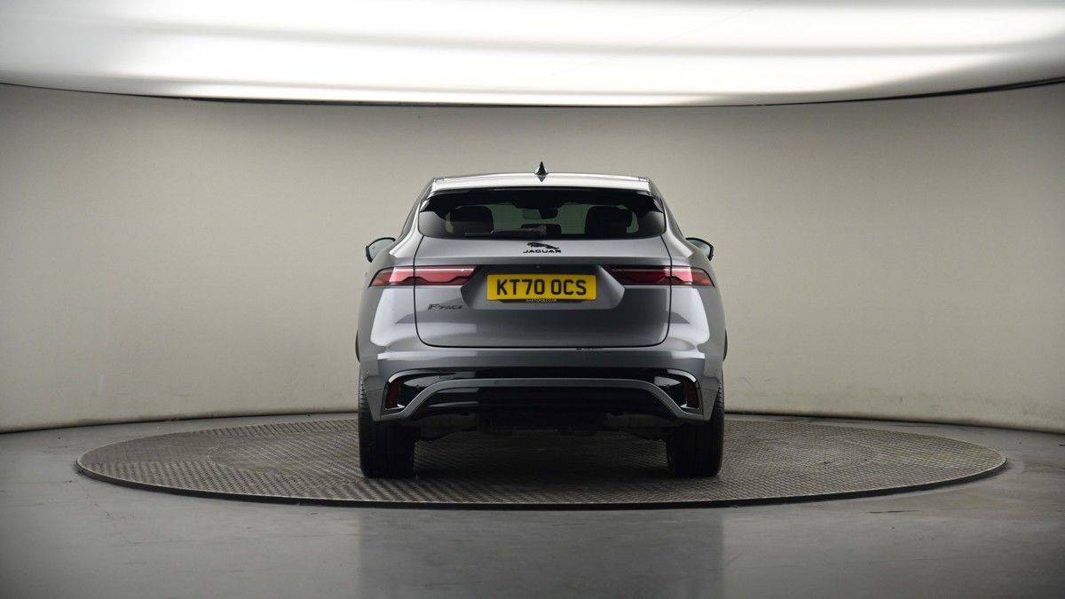 Jaguar F-PACE Image 17