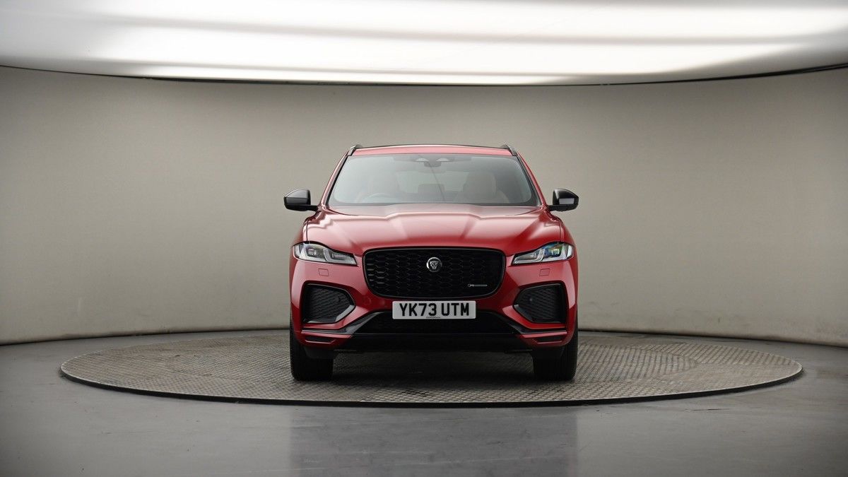 Jaguar F-PACE Image 18