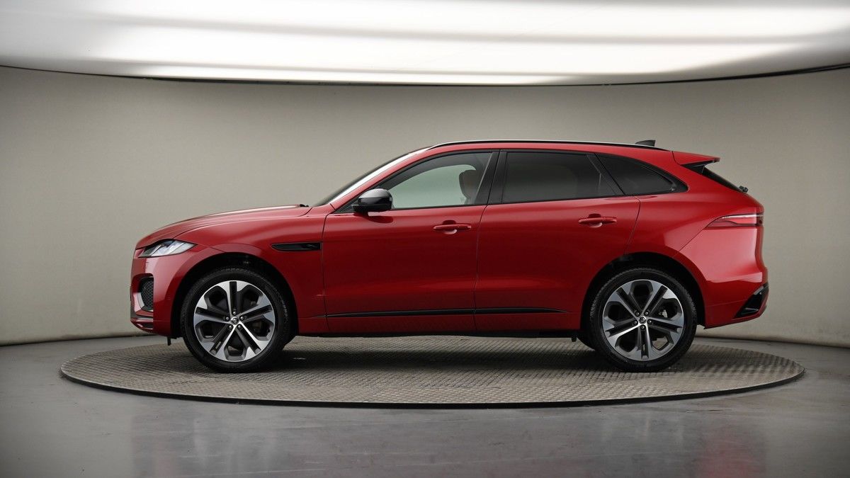 Jaguar F-PACE Image 19