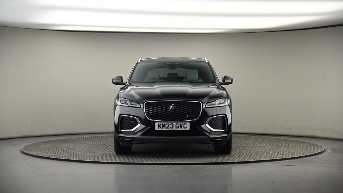 Jaguar F-PACE Image 18
