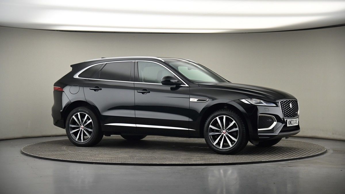 Jaguar F-PACE Image 6
