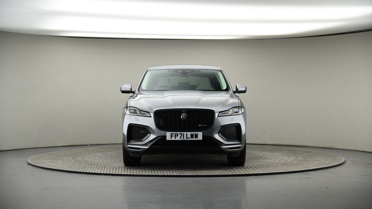 Jaguar F-PACE Image 18