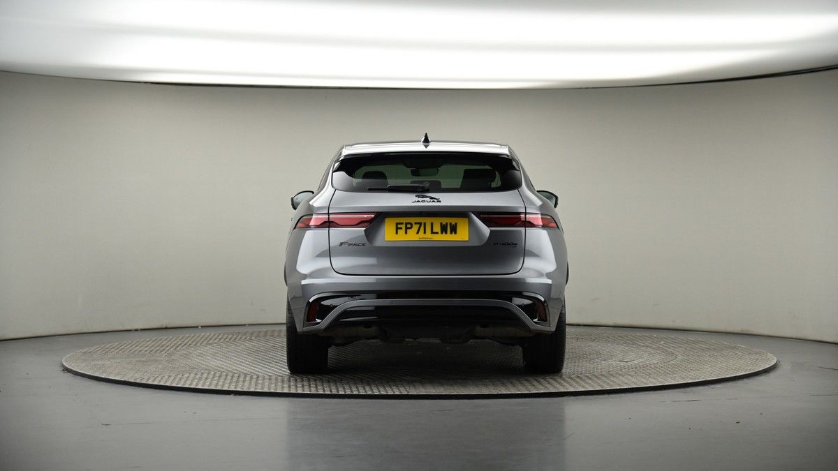 Jaguar F-PACE Image 17