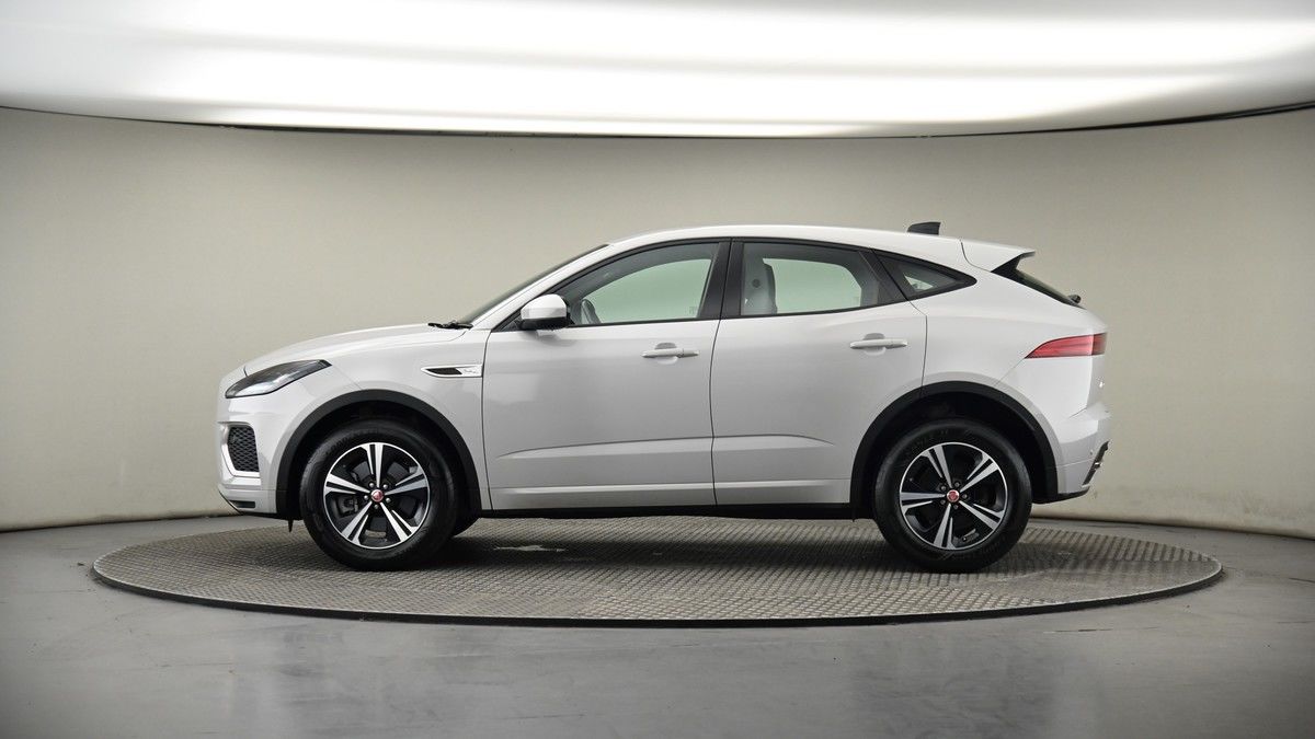 Jaguar E-PACE Image 19
